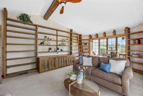 4318 Turkey Creek Road NE Iowa City IA 52240