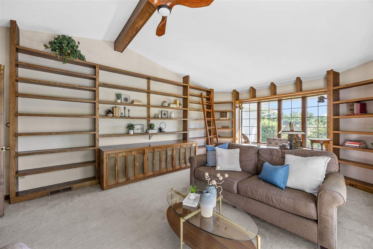 4318 Turkey Creek Road NE Iowa City IA 52240
