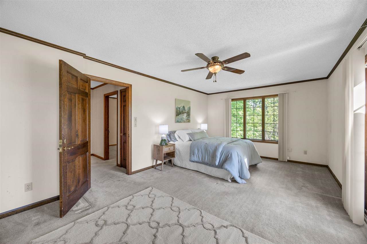 4318 Turkey Creek Road NE Iowa City IA 52240