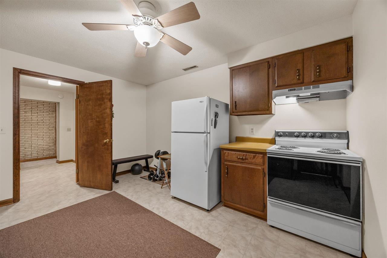 4318 Turkey Creek Road NE Iowa City IA 52240