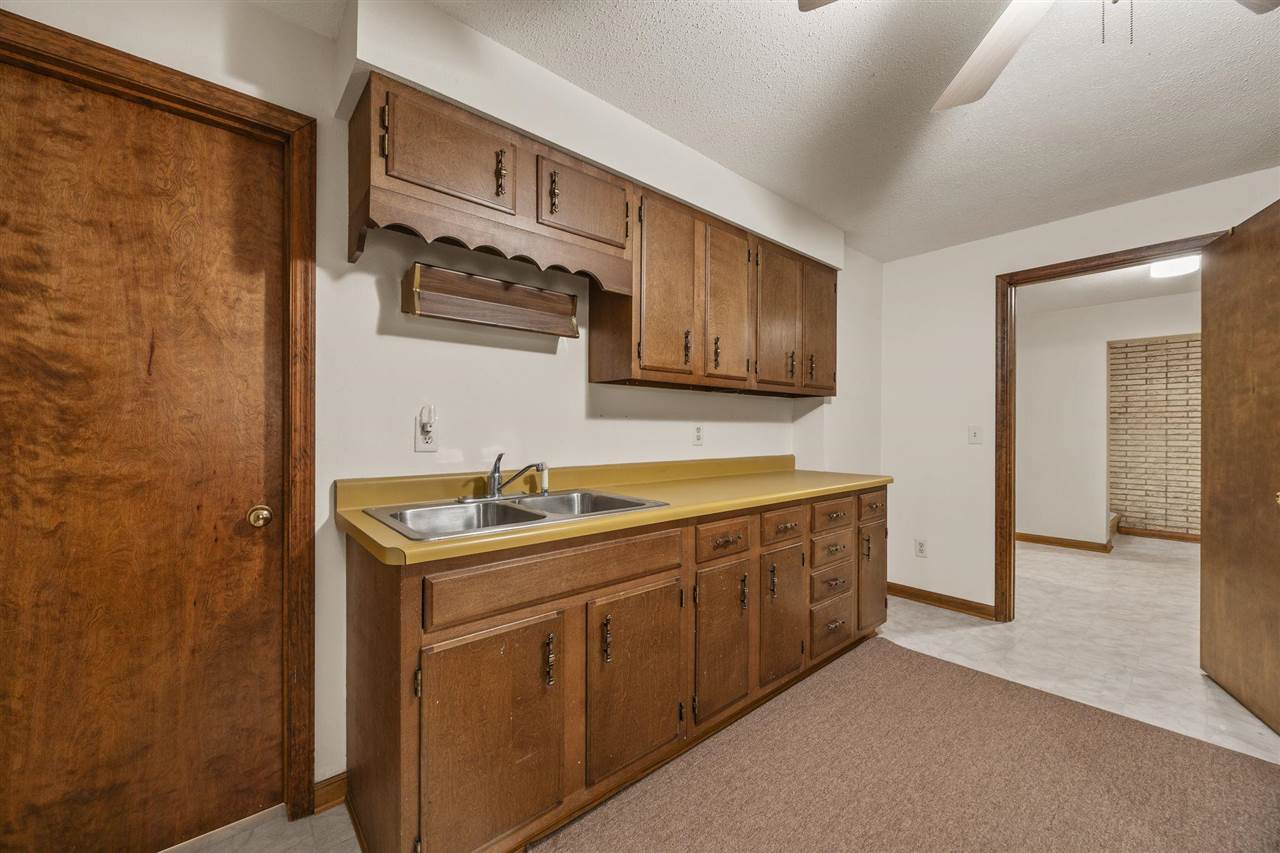 4318 Turkey Creek Road NE Iowa City IA 52240