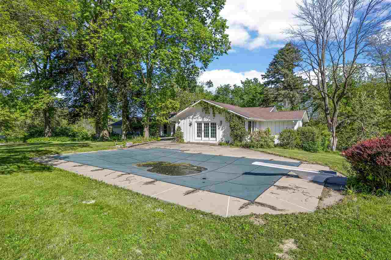 4318 Turkey Creek Road NE Iowa City IA 52240