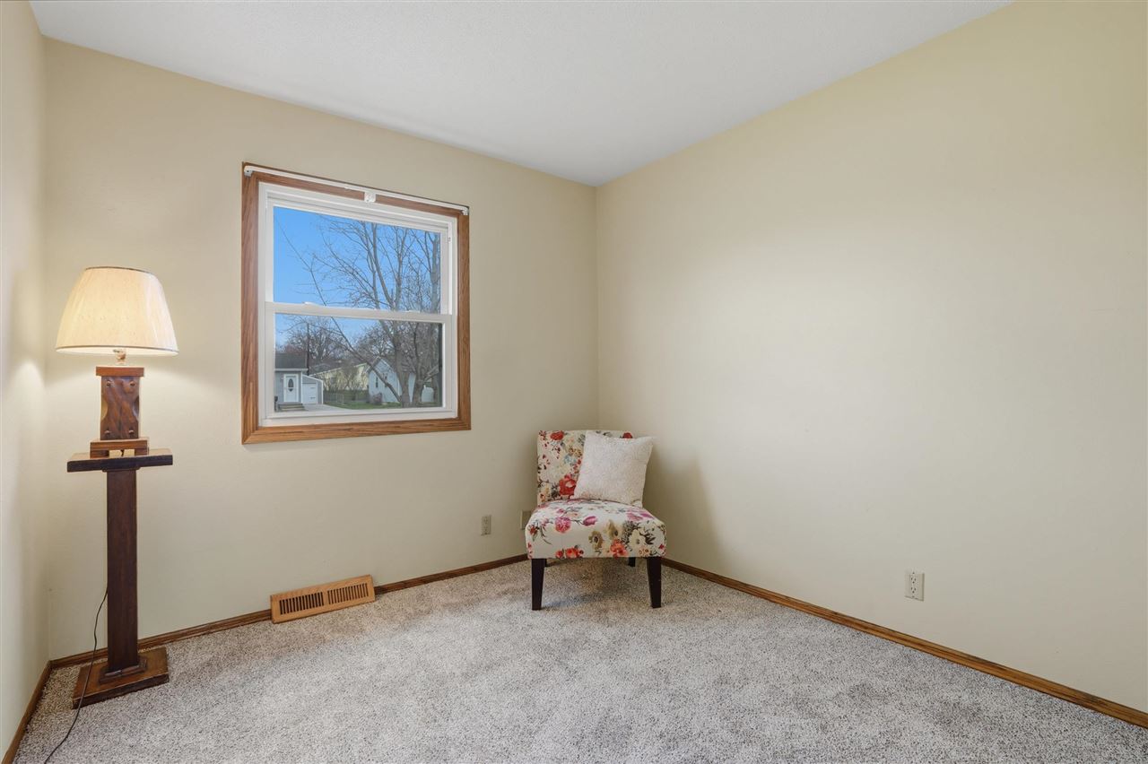 235 Wiley Blvd, NW Cedar Rapids IA 52405