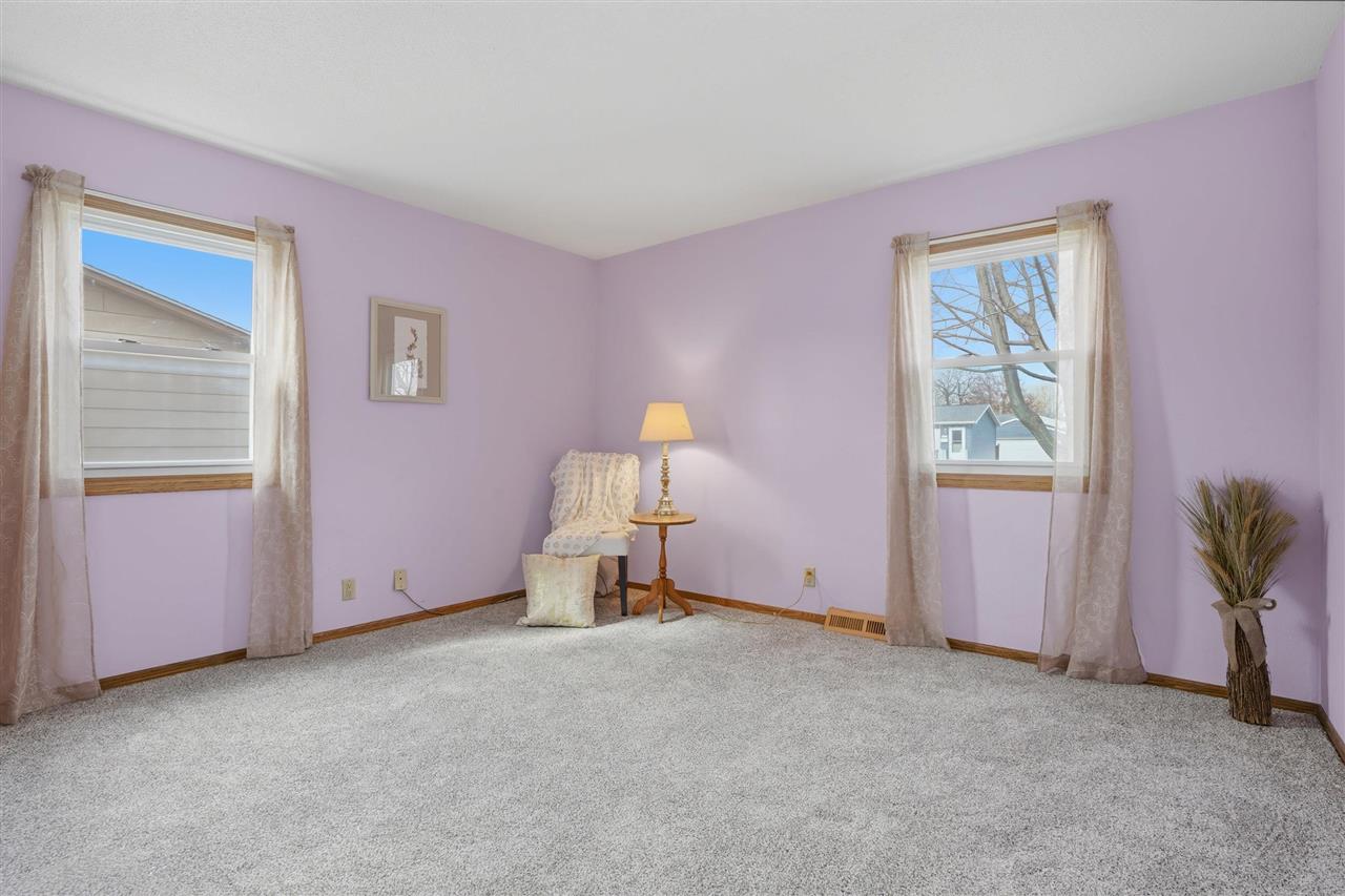 235 Wiley Blvd, NW Cedar Rapids IA 52405