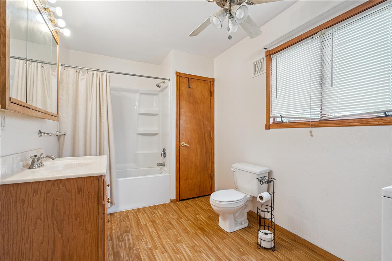 304 E Plum Street Anamosa IA 52205