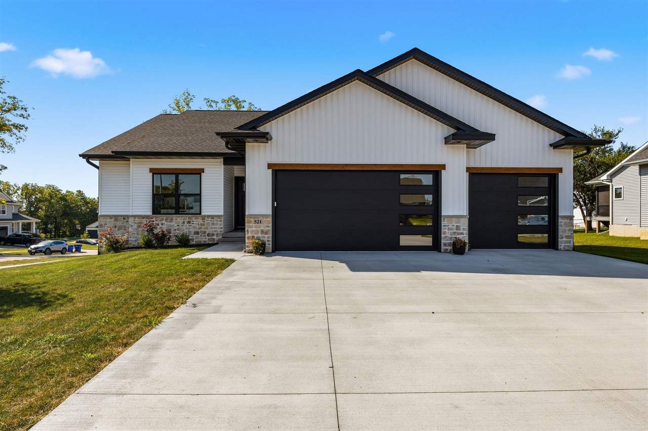 521 Elizabeth Lane Tiffin IA 52340