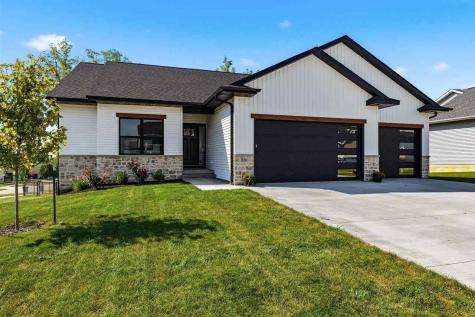 521 Elizabeth Lane Tiffin IA 52340