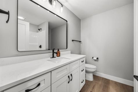 521 Elizabeth Lane Tiffin IA 52340