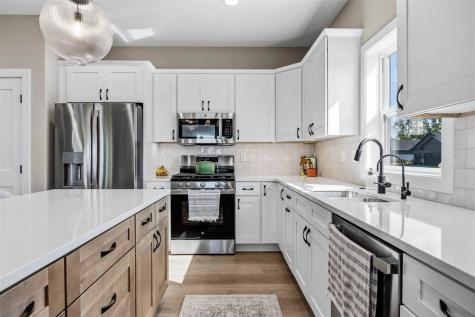 521 Elizabeth Lane Tiffin IA 52340