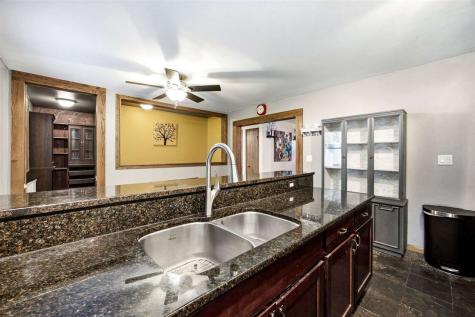 331 Blackberry Avenue Riverside IA 52327