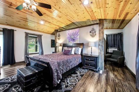 331 Blackberry Avenue Riverside IA 52327