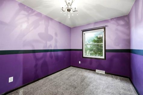 331 Blackberry Avenue Riverside IA 52327