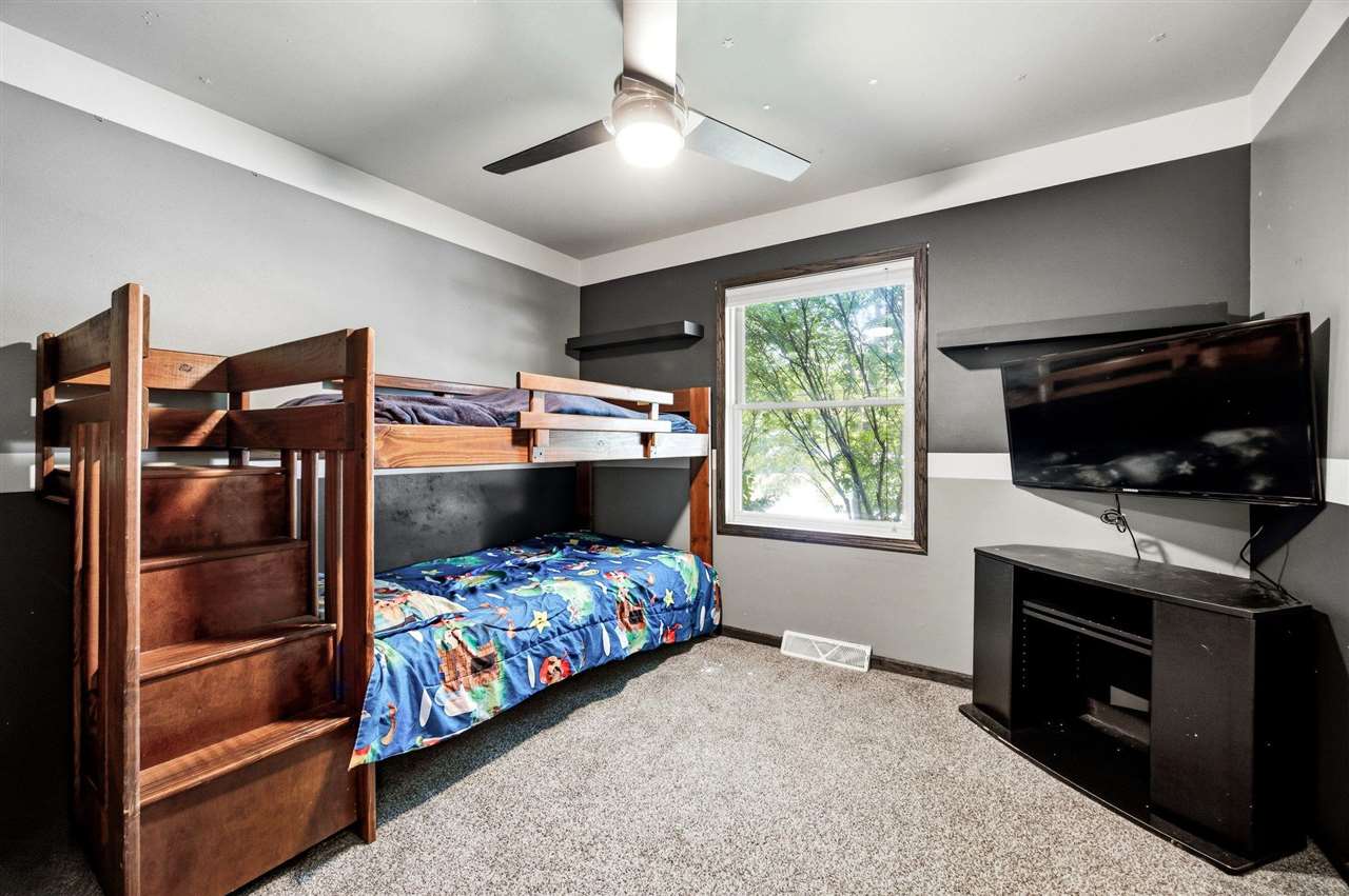 331 Blackberry Avenue Riverside IA 52327