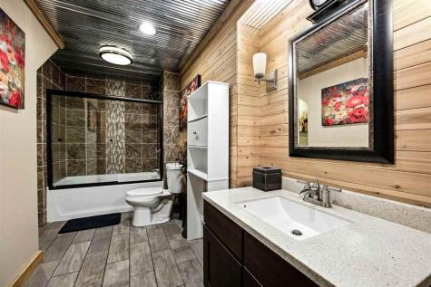 331 Blackberry Avenue Riverside IA 52327