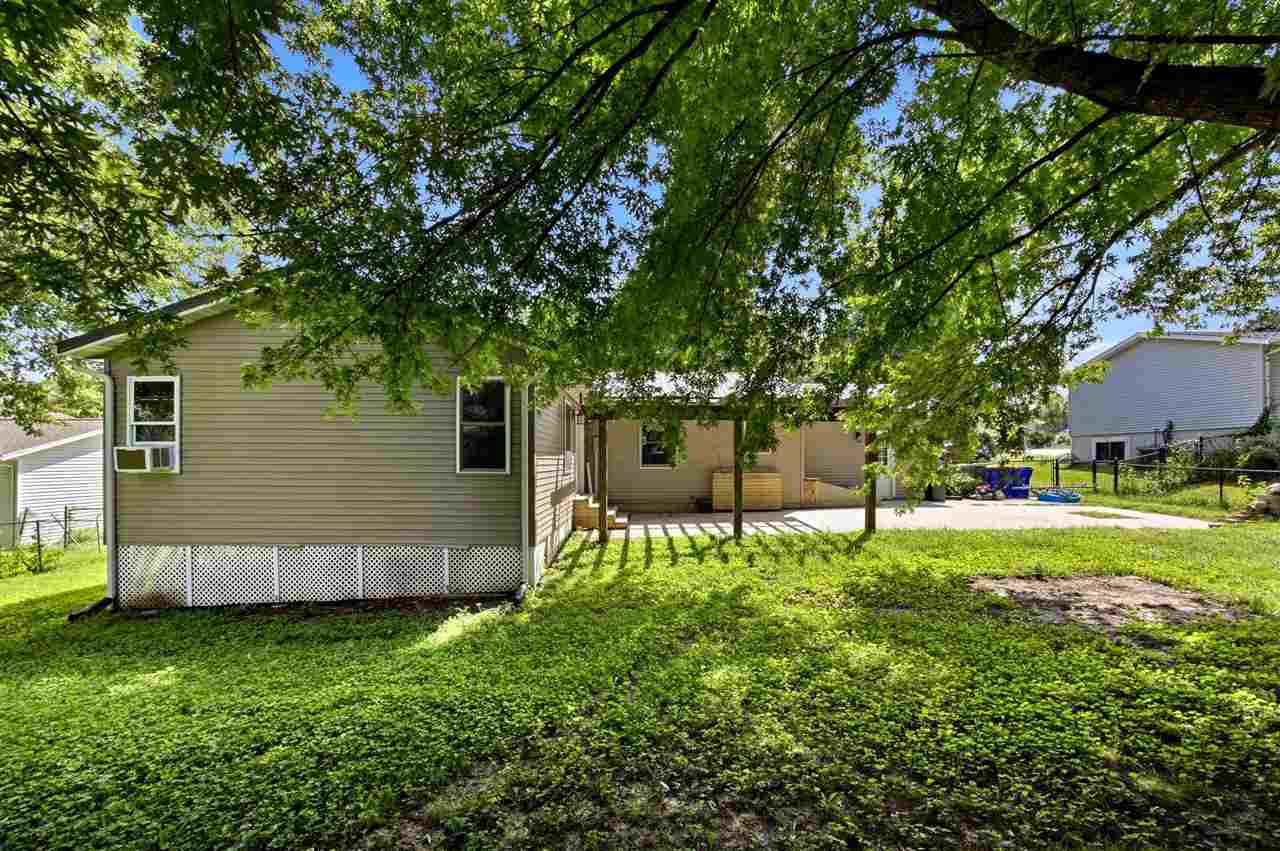 331 Blackberry Avenue Riverside IA 52327