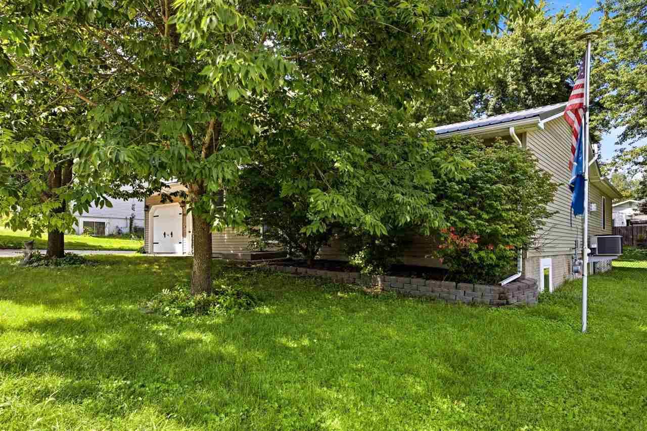 331 Blackberry Avenue Riverside IA 52327