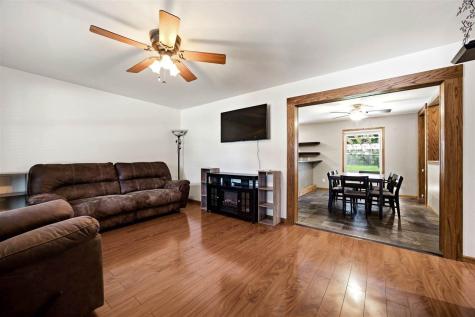 331 Blackberry Avenue Riverside IA 52327