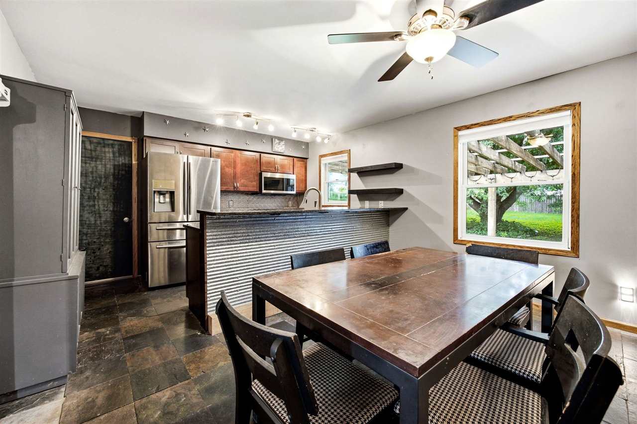331 Blackberry Avenue Riverside IA 52327