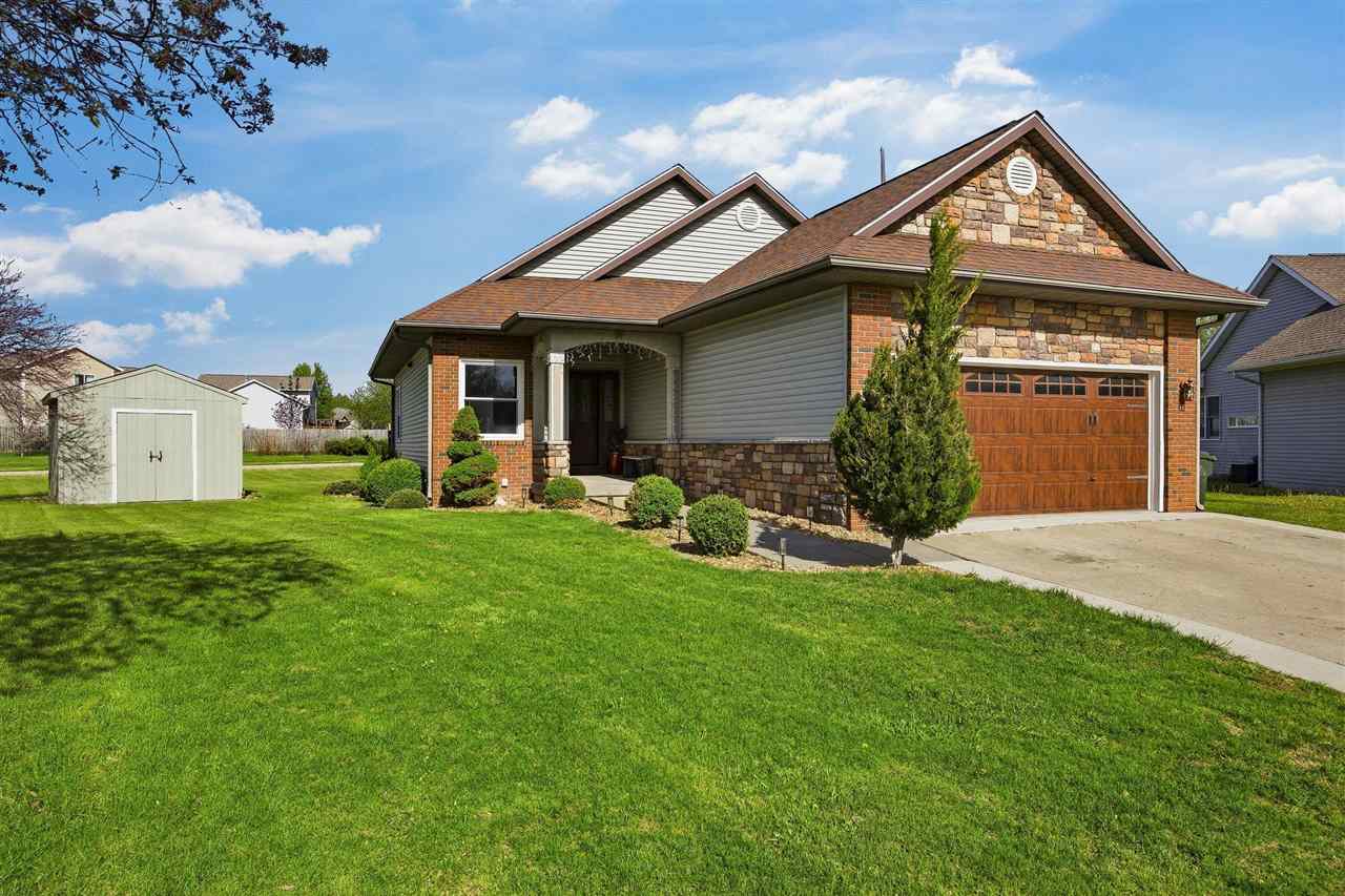 125 Stanwyck Drive Iowa City IA 52240