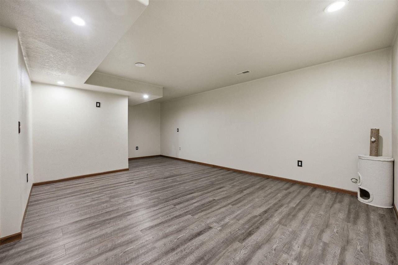 125 Stanwyck Drive Iowa City IA 52240