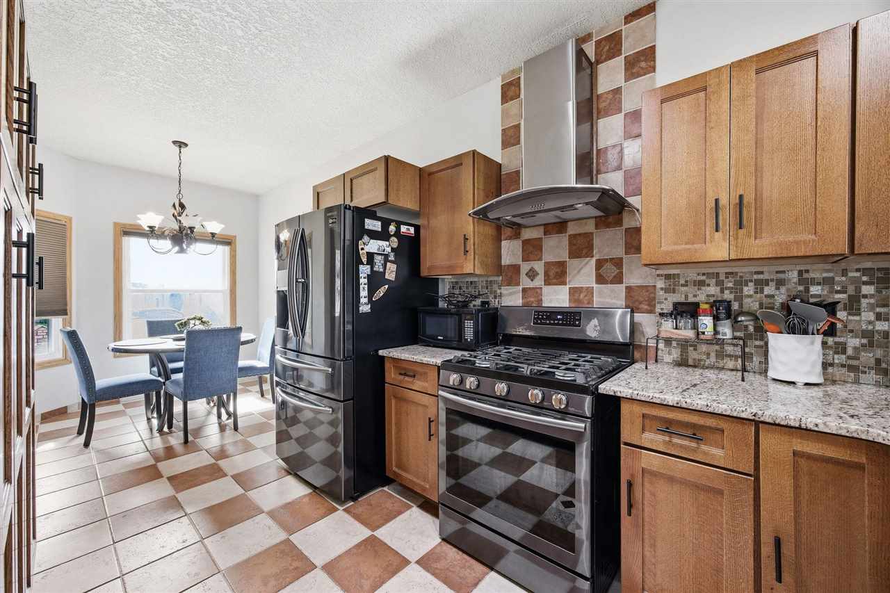 125 Stanwyck Drive Iowa City IA 52240