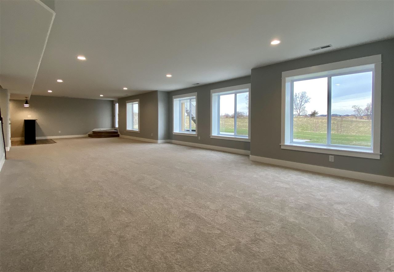 60 S Seven Oaks Road North Liberty IA 52317