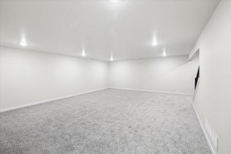 460 S Seven Oaks Road North Liberty IA 52317