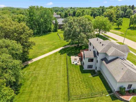 2221 Brown Deer Road Coralville IA 52241