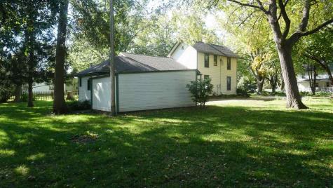 404 S Center Street Lone Tree IA 52755