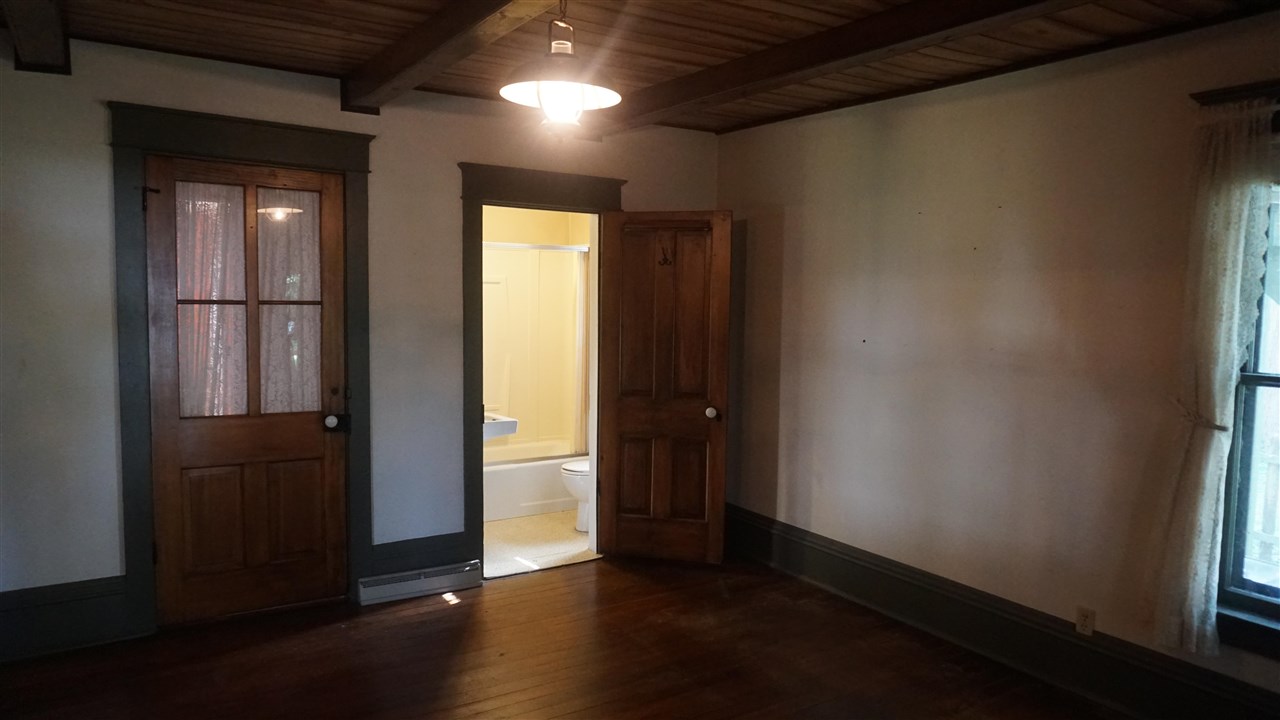 404 S Center Street Lone Tree IA 52755