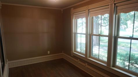 404 S Center Street Lone Tree IA 52755