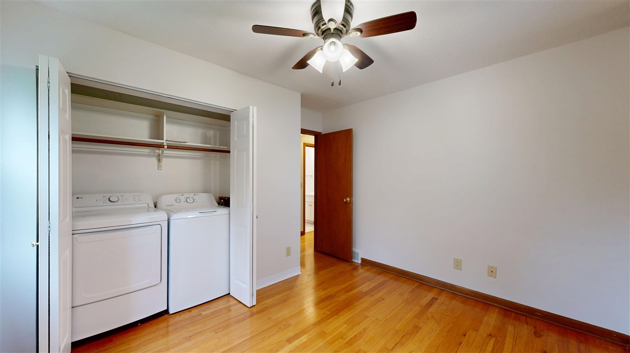 527 Mahaska Court Iowa City IA 52246
