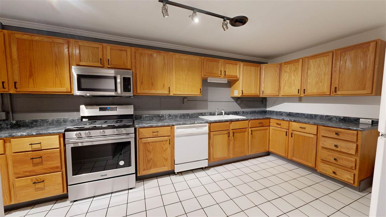 527 Mahaska Court Iowa City IA 52246