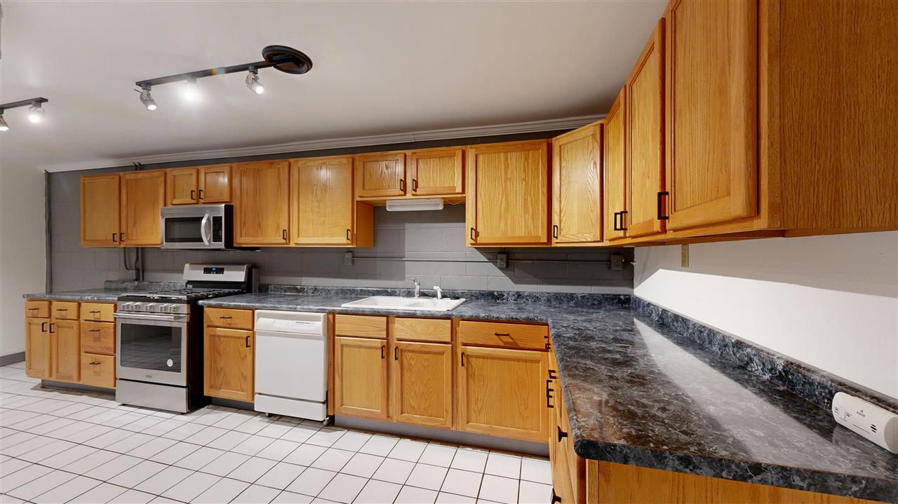 527 Mahaska Court Iowa City IA 52246