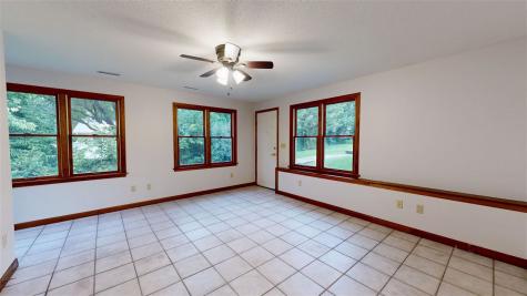 527 Mahaska Court Iowa City IA 52246