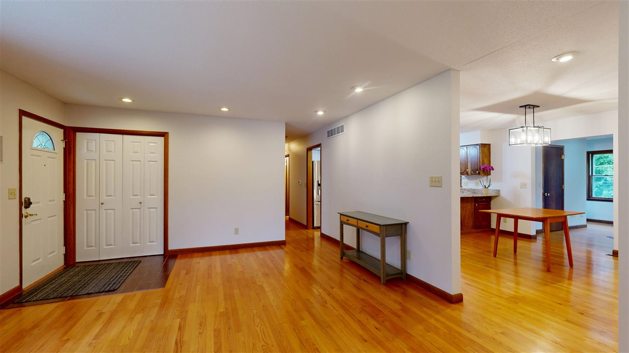 527 Mahaska Court Iowa City IA 52246