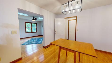 527 Mahaska Court Iowa City IA 52246