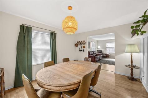 2253 Meadowbrook Drive SE Cedar Rapids IA 52403