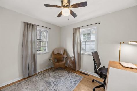 2253 Meadowbrook Drive SE Cedar Rapids IA 52403
