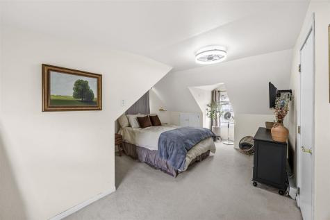 2253 Meadowbrook Drive SE Cedar Rapids IA 52403