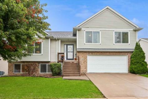 230 Lockview Avenue North Liberty IA 52317