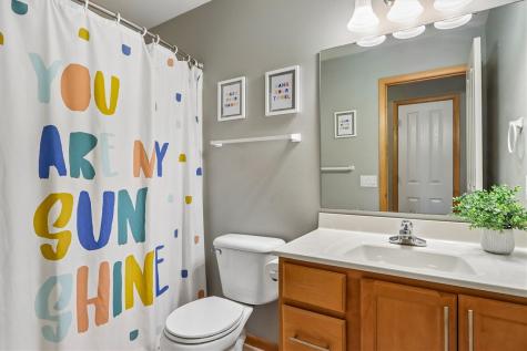230 Lockview Avenue North Liberty IA 52317