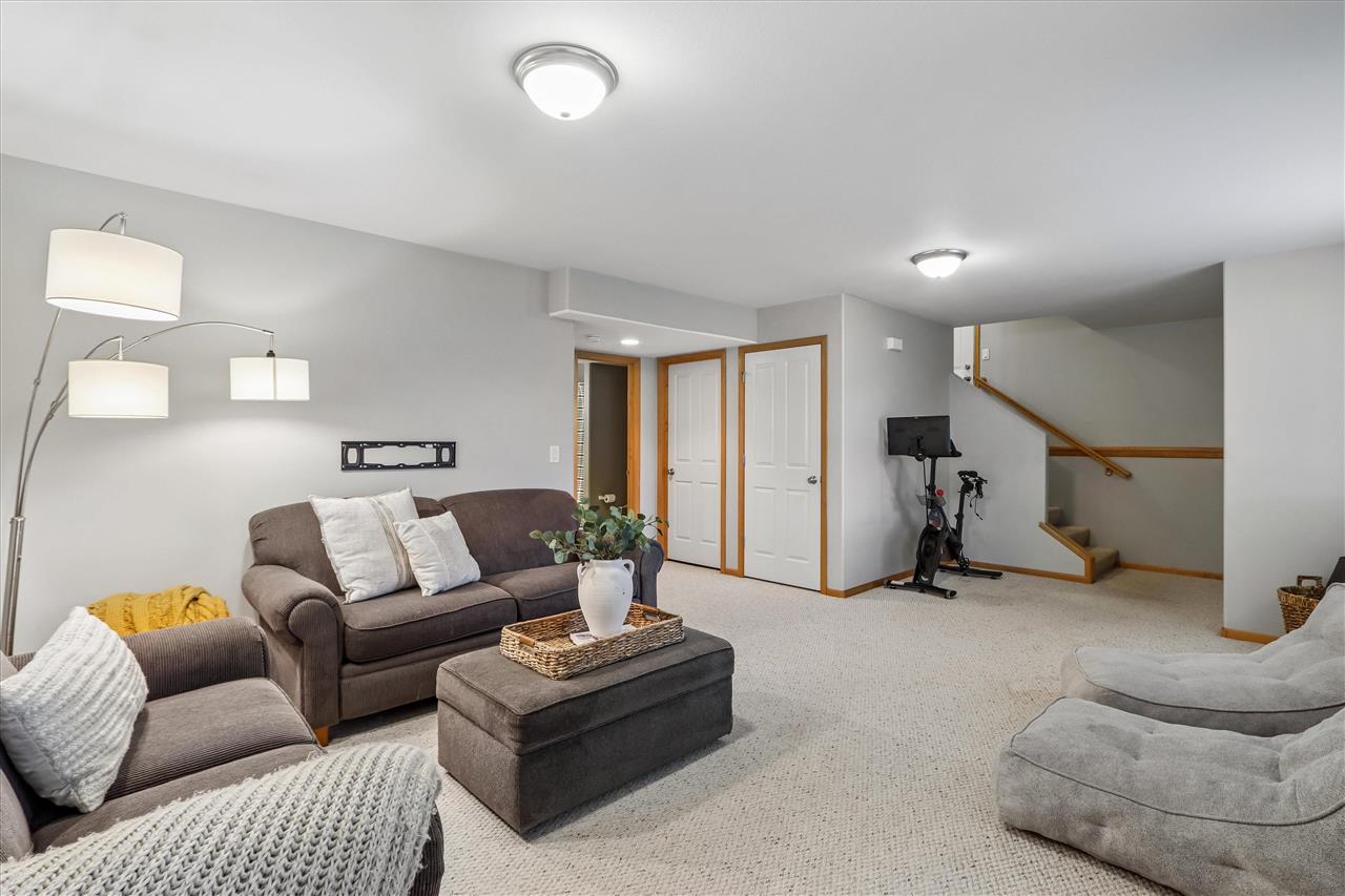 230 Lockview Avenue North Liberty IA 52317