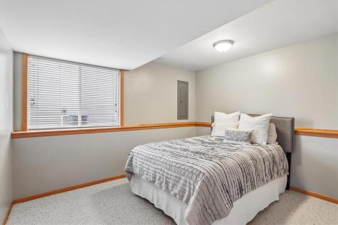 230 Lockview Avenue North Liberty IA 52317