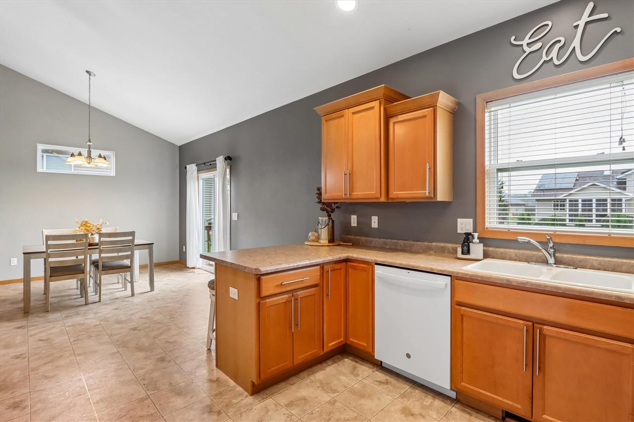 230 Lockview Avenue North Liberty IA 52317