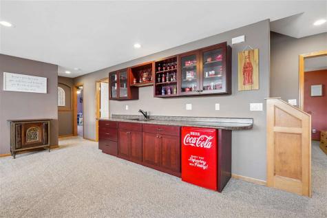 2105 Catherine Court Marion IA 52302