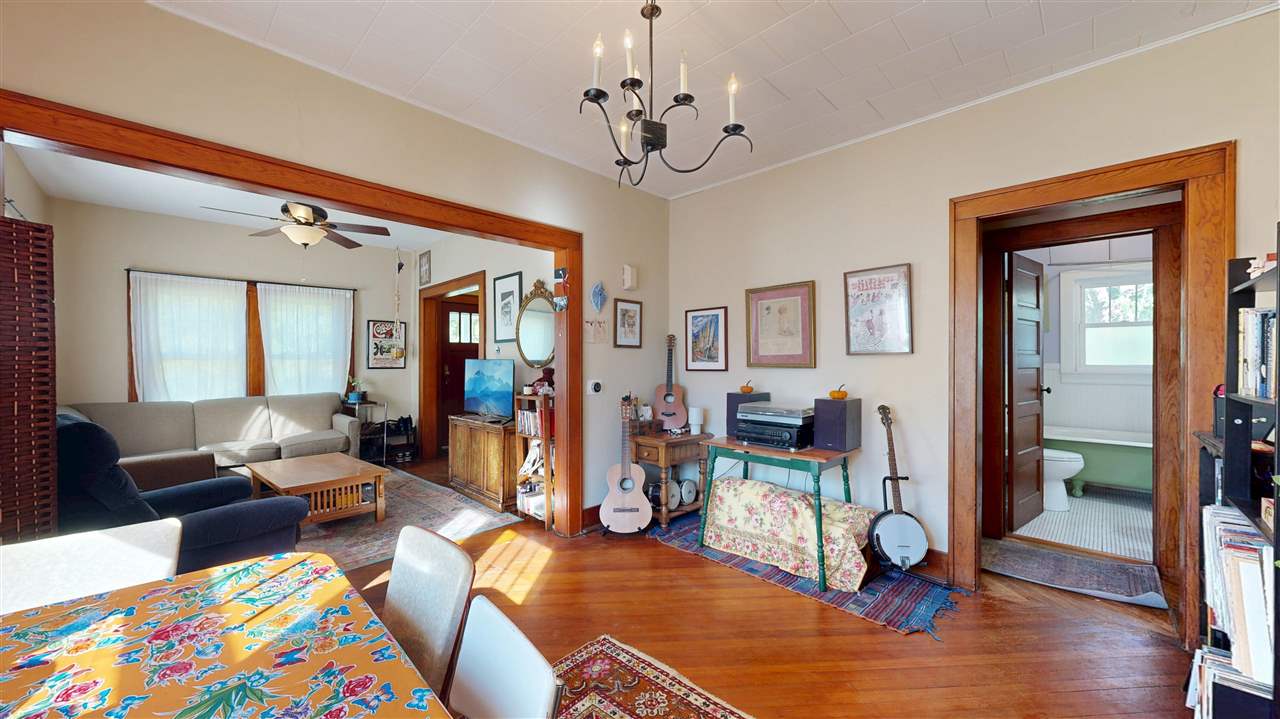 1112 2nd Avenue Iowa City IA 52240-2002