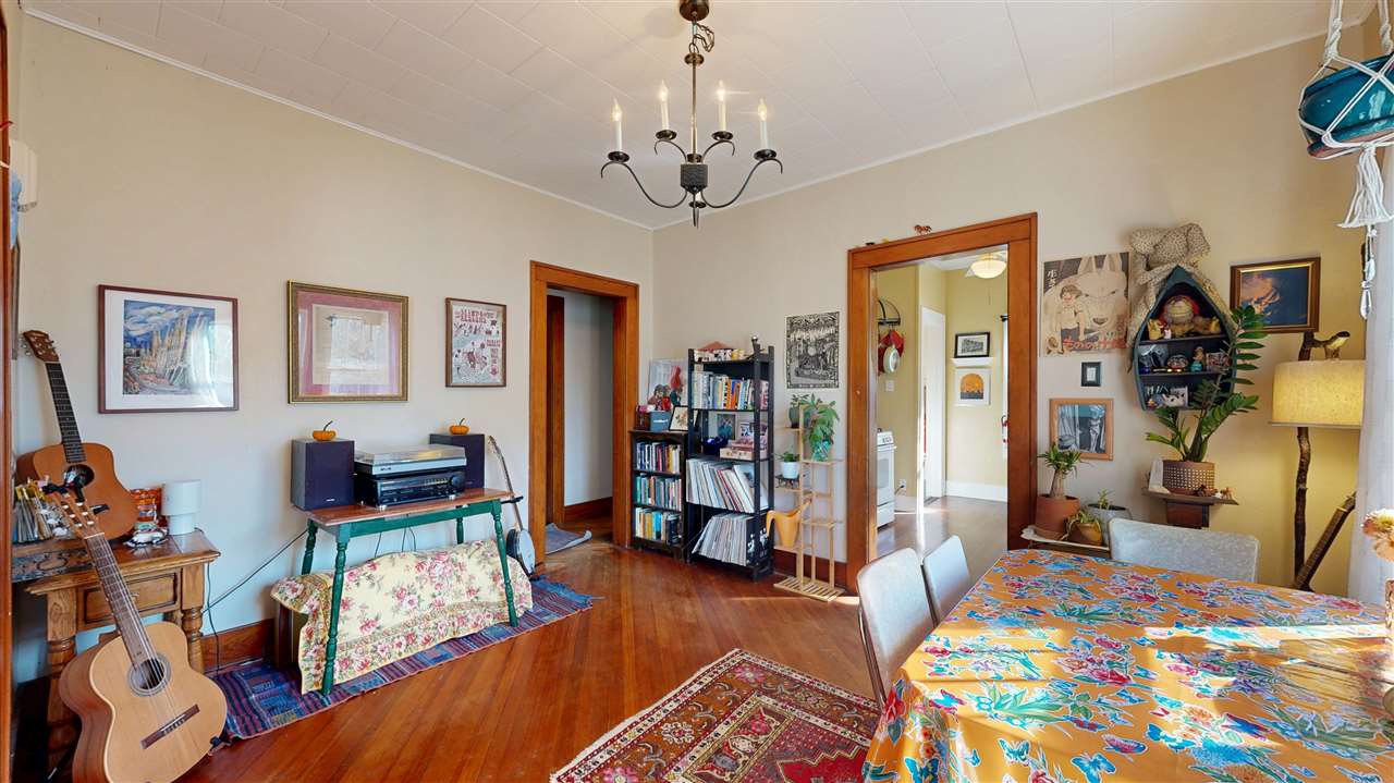 1112 2nd Avenue Iowa City IA 52240-2002