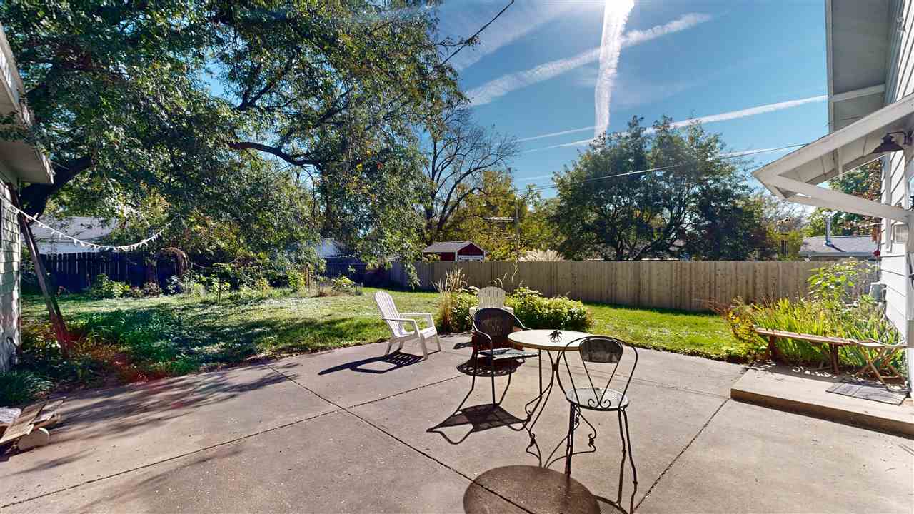 1112 2nd Avenue Iowa City IA 52240-2002