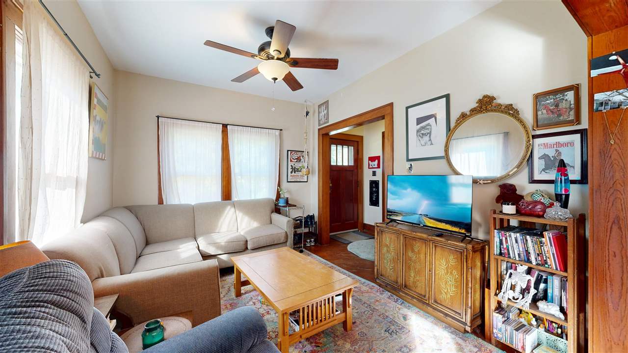 1112 2nd Avenue Iowa City IA 52240-2002